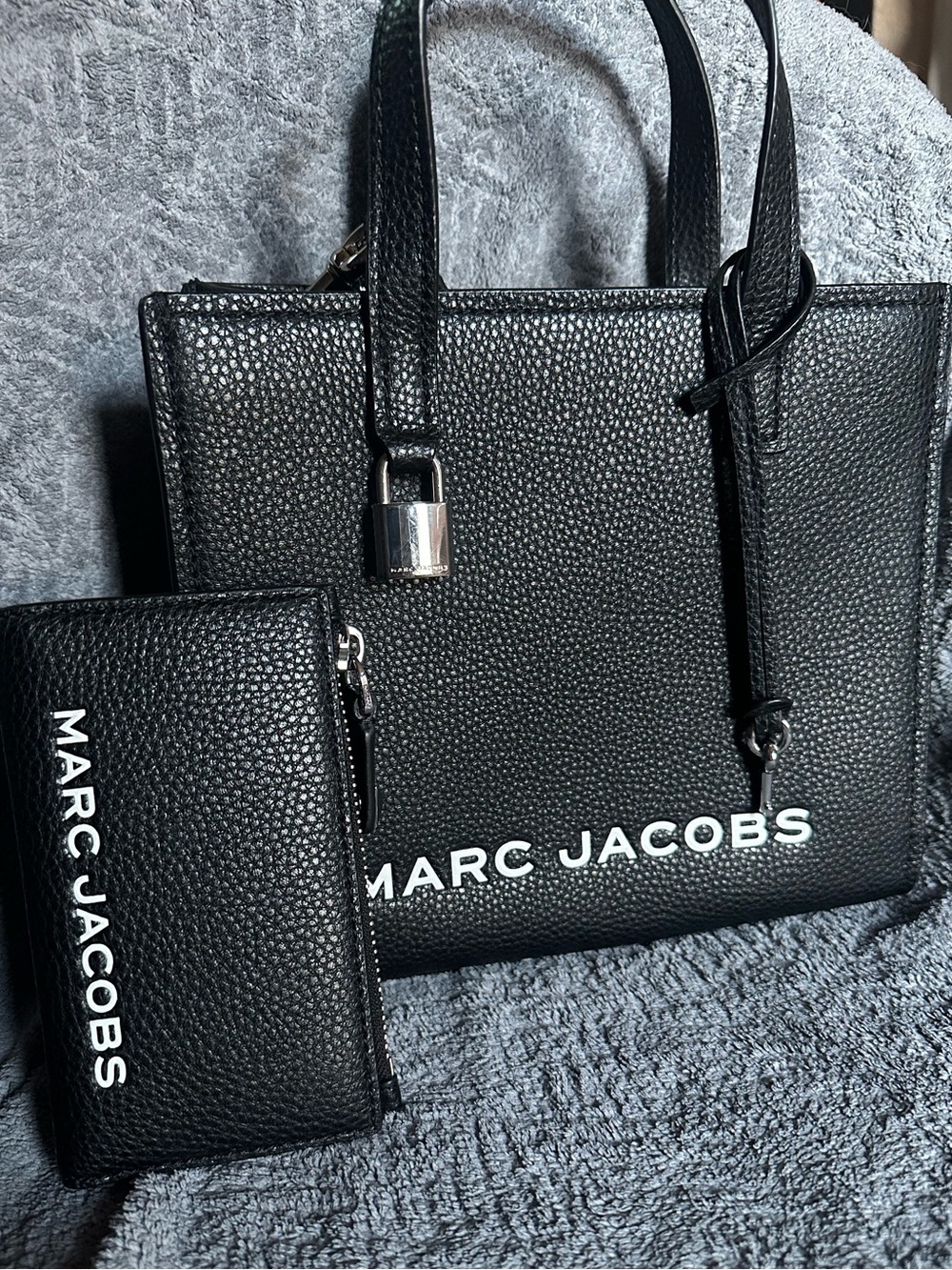 Marc Jacobs Tote + Wallet Set